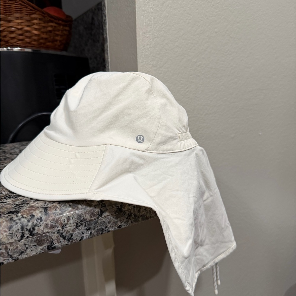 Lululemon All Sport Wide-Brim Hat - Picture 3 of 5